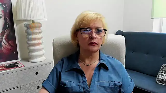 luna xfantasy online show from May 22, 6:31 am