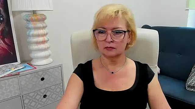 luna xfantasy online show from June 1, 6:48 am