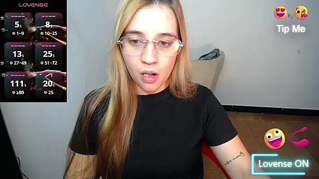 Ambar lynn01 online show from June 26, 8:13 pm