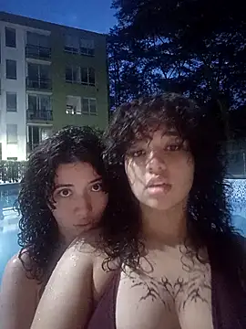 Chloe and Violeta online show from July 8, 11:31 pm