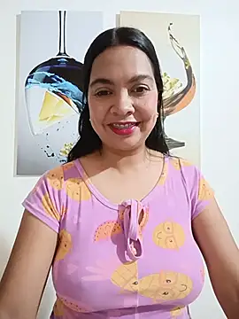 Silvana2927 online show from July 3, 8:10 am