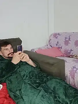 Snapshot of Kavalao12 chatting on June 13, 2:42 am Kavalao12 online show from June 13, 2:42 am