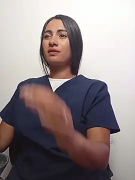 DaniellaGiraldo online show from May 11, 2:12 pm