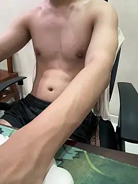felixox25 online show from May 12, 7:05 am