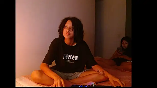 Snapshot of Stefy_sophie03 chatting on June 16, 4:15 am Stefy sophie03 online show from June 16, 4:15 am