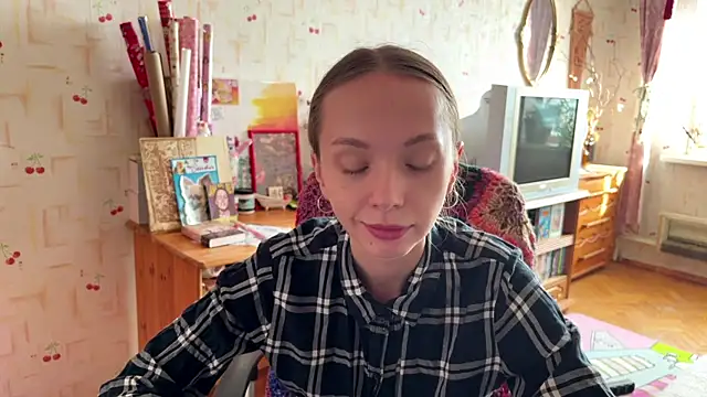 AdriannaBill online show from July 10, 3:14 pm