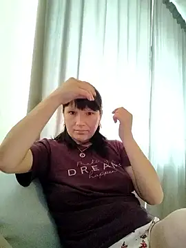 Snapshot of AlexaShiny_ chatting on April 15, 7:59 am AlexaShiny online show from April 15, 7:59 am