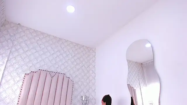 katherine glow online show from June 13, 3:21 pm