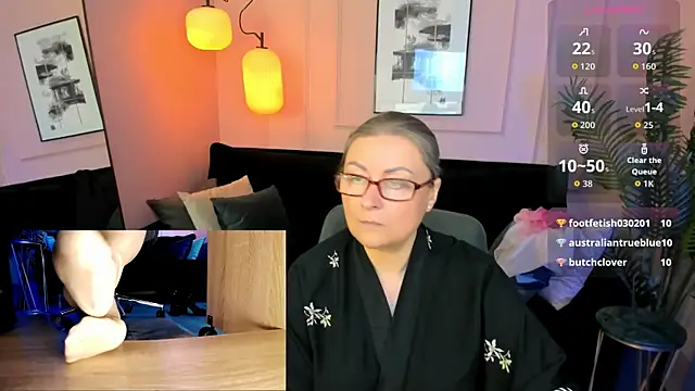 Alexandra Kind online show from June 14, 2:24 am