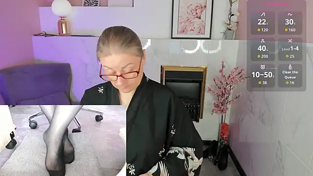 Snapshot of Alexandra_Kind chatting on July 3, 8:48 pm Alexandra Kind online show from July 3, 8:48 pm