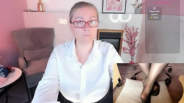 Snapshot of Alexandra_Kind chatting on July 17, 8:46 pm Alexandra Kind online show from July 17, 8:46 pm