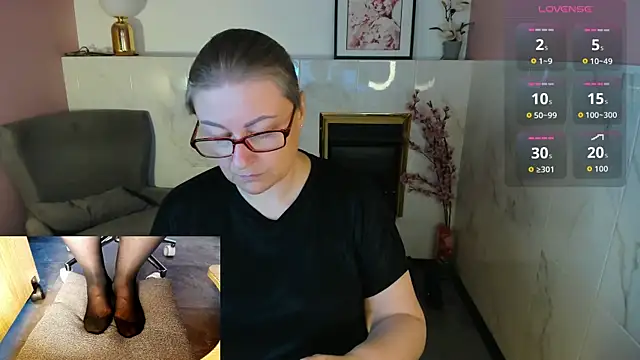Snapshot of Alexandra_Kind chatting on July 30, 8:41 pm Alexandra Kind online show from July 30, 8:41 pm