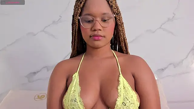 Snapshot of alena_kenner chatting on May 9, 7:30 pm alena kenner online show from May 9, 7:30 pm