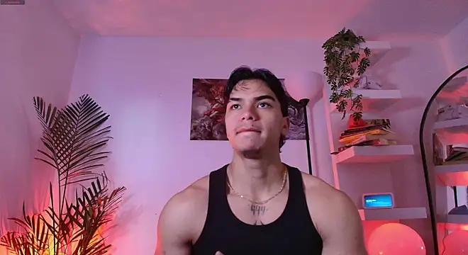 Snapshot of andyypalmer_ chatting on June 12, 11:42 am andyypalmer online show from June 12, 11:42 am