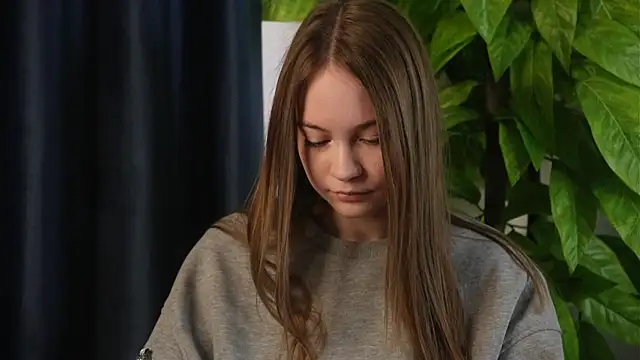 PattieGrzywinski online show from April 26, 7:28 am