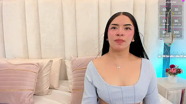 Snapshot of imnikaa_ chatting on June 14, 2:08 pm imnikaa online show from June 14, 2:08 pm