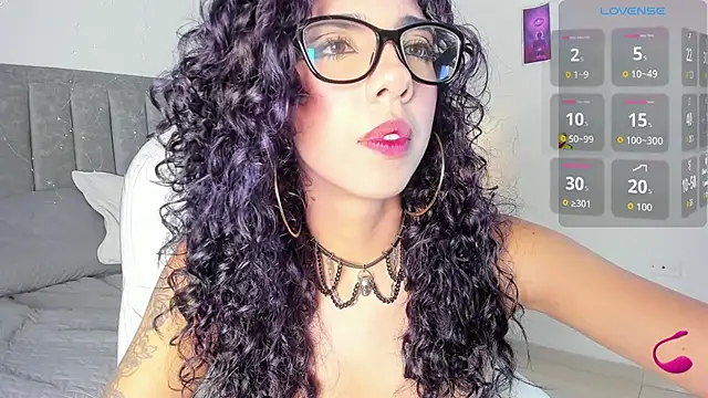 Dalia nix  online show from June 4, 4:40 am