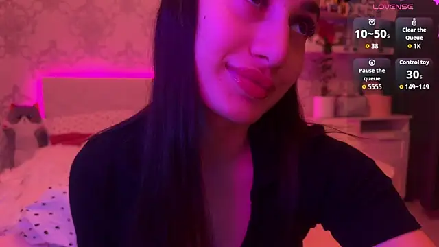 Snapshot of MyNaomi chatting on June 9, 8:09 pm MyNaomi online show from June 9, 8:09 pm
