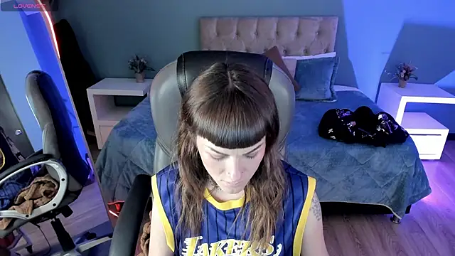 Kim Jeins666  online show from June 12, 12:48 pm