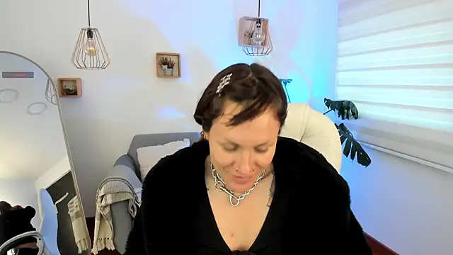 Snapshot of Kim_Jeins666_ chatting on August 2, 11:41 am Kim Jeins666 online show from August 2, 11:41 am