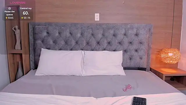 Snapshot of flamin_ chatting on June 7, 2:59 am flamin online show from June 7, 2:59 am