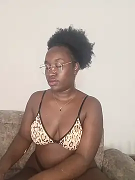 KaleaEbony online show from May 9, 6:40 am