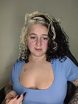  lascivious online show from June 15, 3:09 am