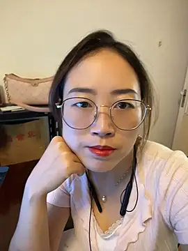 Snapshot of siler25 chatting on July 16, 1:22 am siler25 online show from July 16, 1:22 am