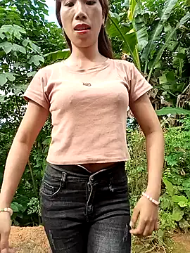 Elena Mia online show from May 12, 8:33 am