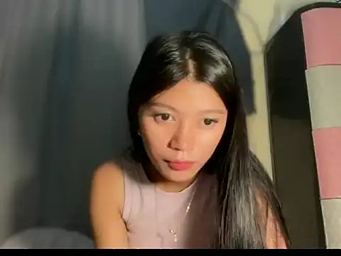 imyourcheska online show from May 28, 9:39 am