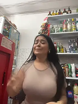 Snapshot of Sara_fun chatting on December 1, 4:23 pm Sara fun online show from December 1, 4:23 pm