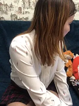 Chill Babe online show from April 18, 1:37 pm