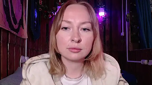 Mimi-Deep online show from June 27, 1:39 pm