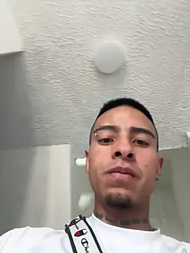 willclayy online show from April 27, 12:03 pm