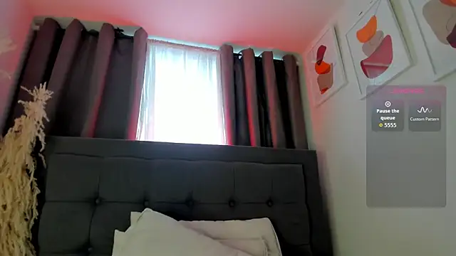 hanna-baker01 online show from May 23, 2:43 pm