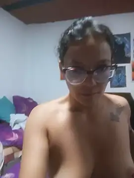 LunaArias online show from June 21, 4:42 pm
