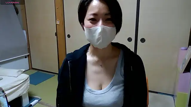 Snapshot of rin2432 chatting on May 5, 2:58 pm rin2432 online show from May 5, 2:58 pm