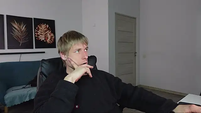 Richard Hards online show from April 30, 12:33 pm