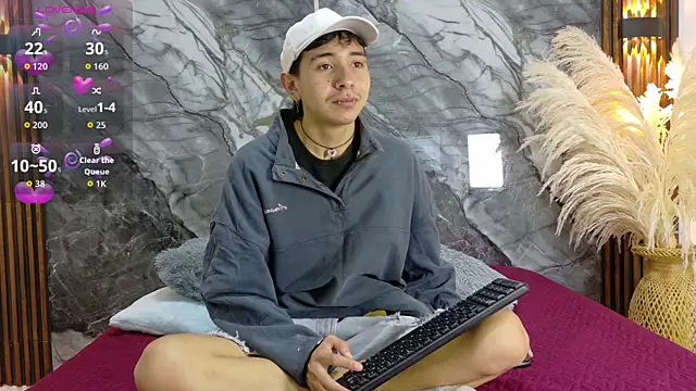 NoahWalker   online show from June 26, 10:52 am