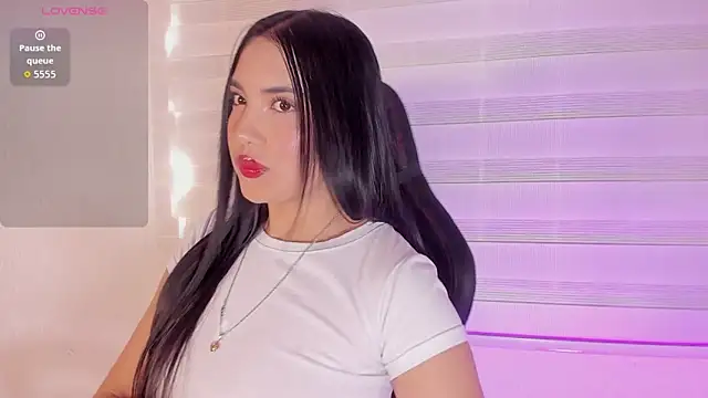  hanna gomez online show from June 9, 1:45 pm