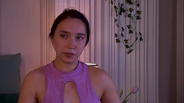 Suzaneey online show from June 13, 7:12 pm