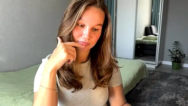 secretnaya girl online show from June 9, 7:42 am
