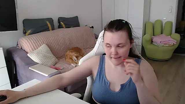 Snapshot of Nodarell chatting on May 11, 12:33 pm Nodarell online show from May 11, 12:33 pm