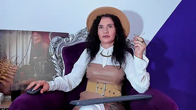 MistressKasandra online show from July 1, 4:14 am