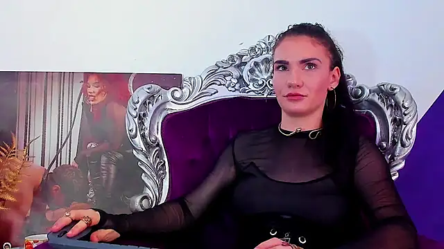 MistressKasandra online show from July 7, 6:47 am