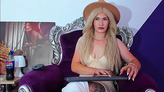 MistressKasandra online show from July 20, 4:05 am