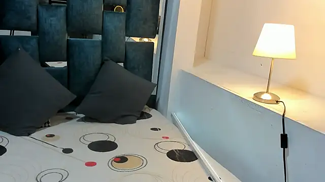 Katerosse2 online show from April 18, 12:31 pm