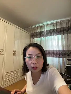 Snapshot of lisha521 chatting on June 5, 1:01 am lisha521 online show from June 5, 1:01 am