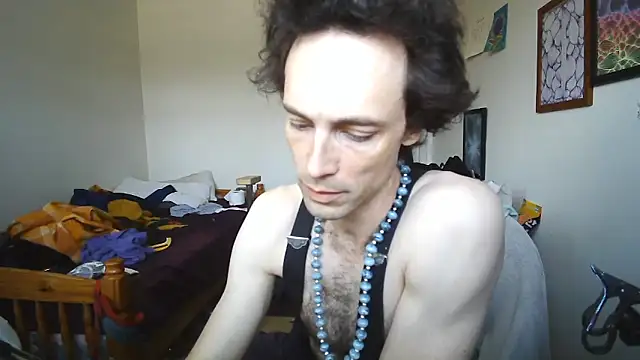 JohnnyMoves online show from May 17, 7:32 pm
