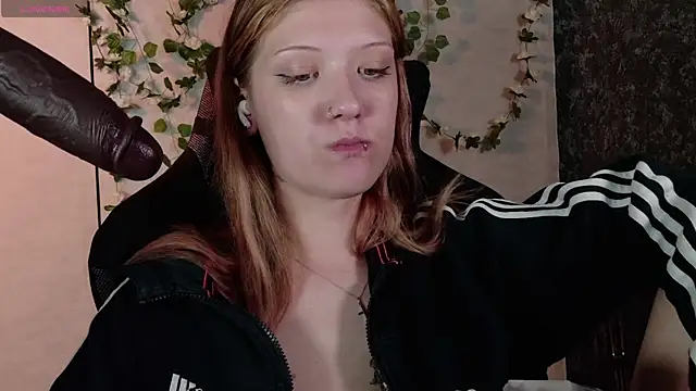 Snapshot of Lina_Wi chatting on July 23, 1:58 am Lina Wi online show from July 23, 1:58 am